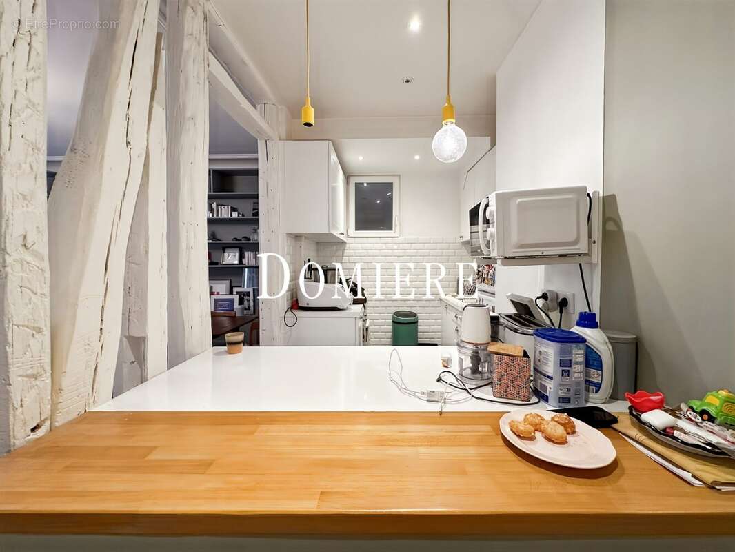 Appartement à PARIS-17E