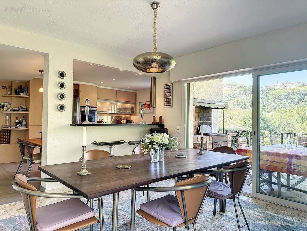 Maison à MOUGINS