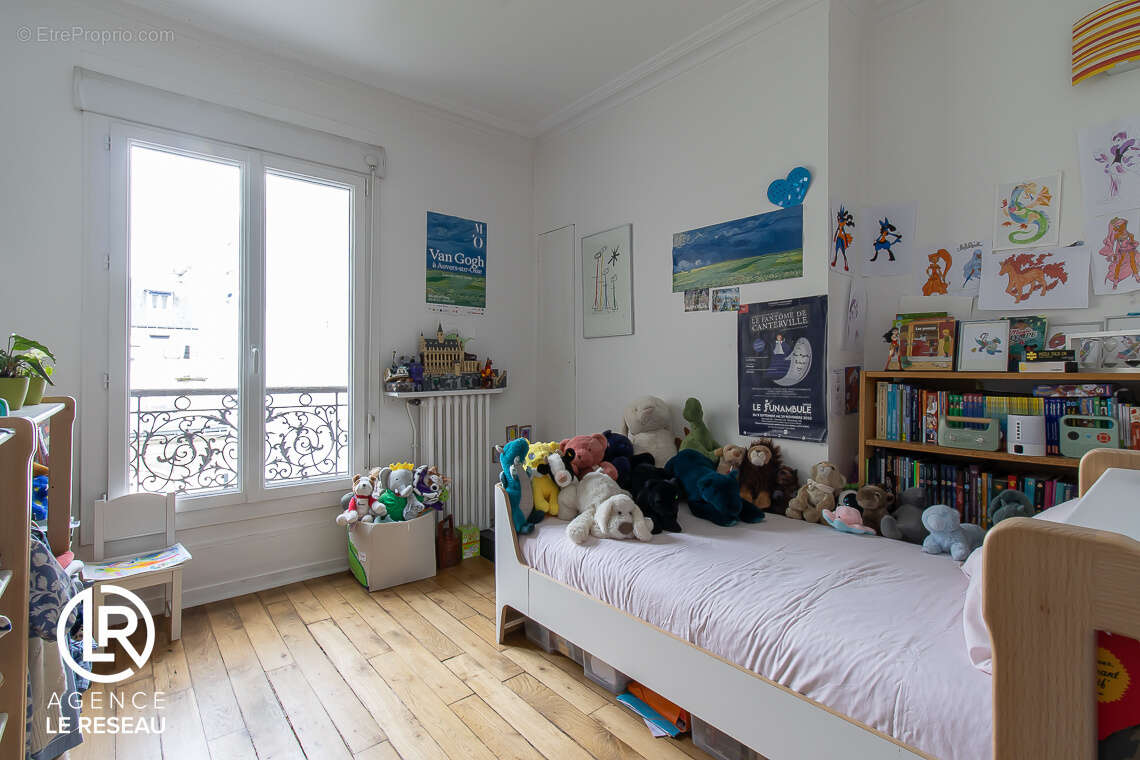 Appartement à PARIS-17E