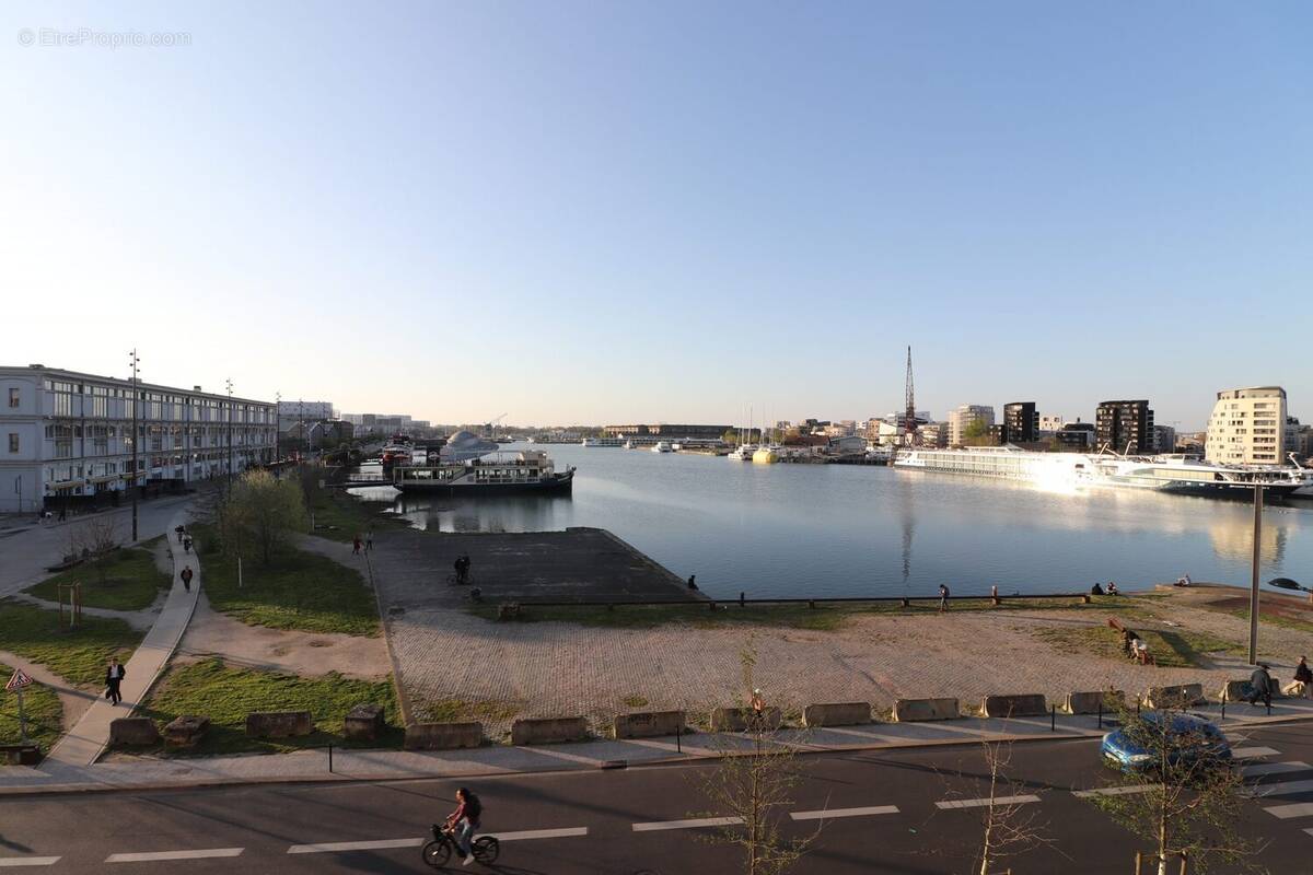 Appartement à BORDEAUX