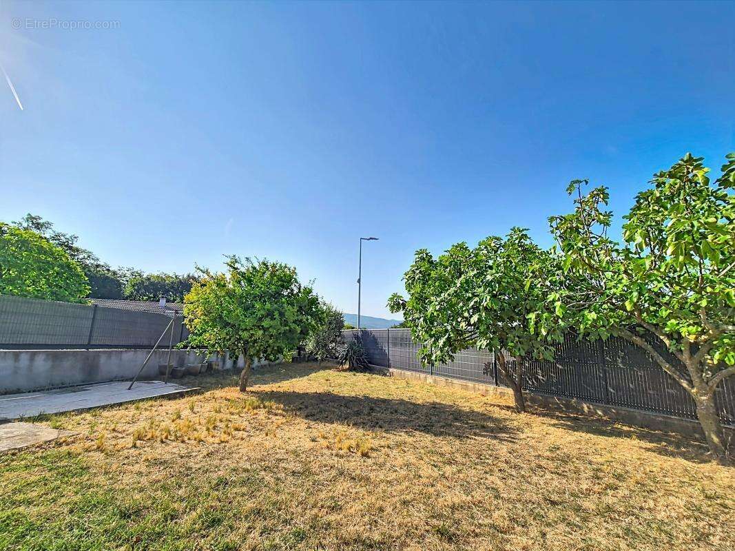 Saulce-sur-Rhône – Maison de plain-pied avec jardin clos et garage - photo 12