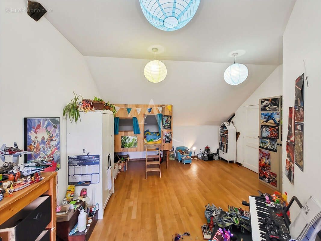 Maison à BRIE-COMTE-ROBERT