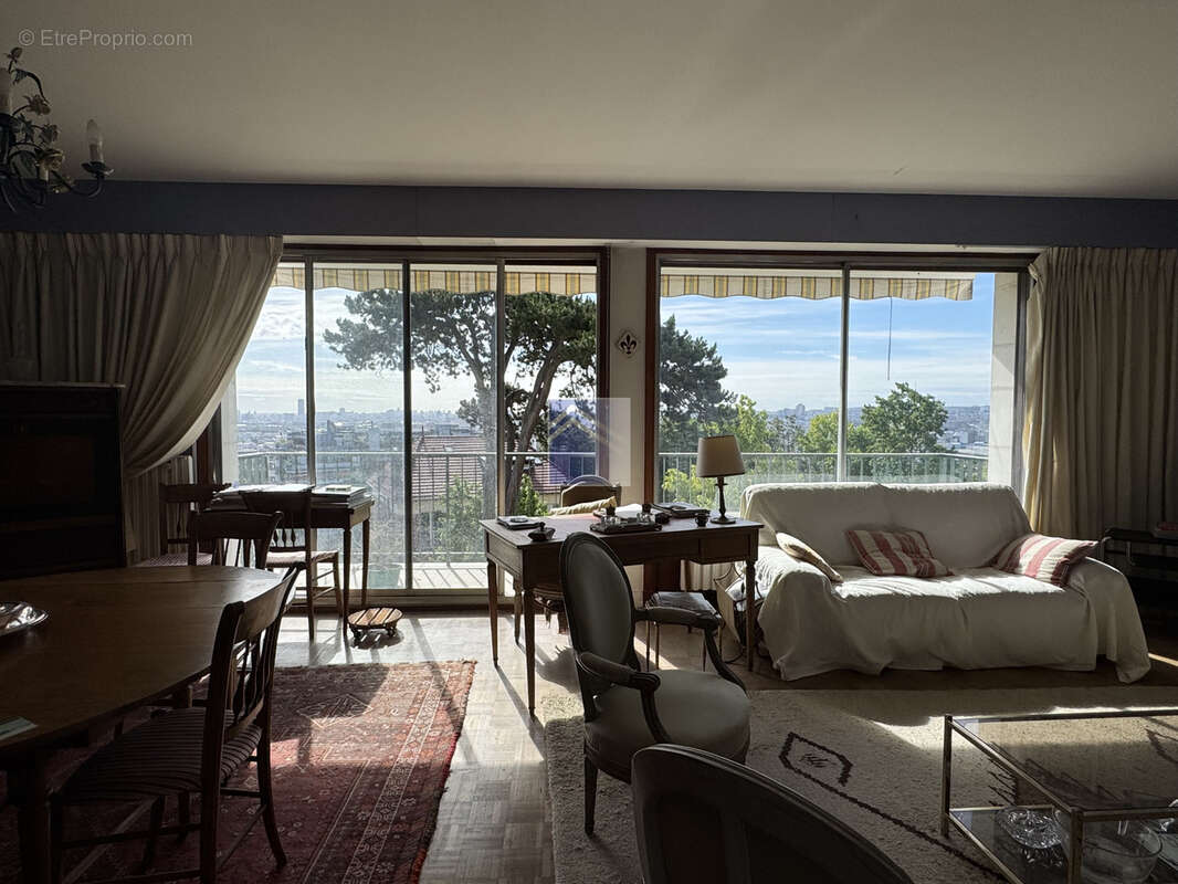 Appartement à SAINT-CLOUD