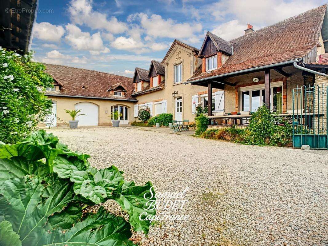 Maison à FYE