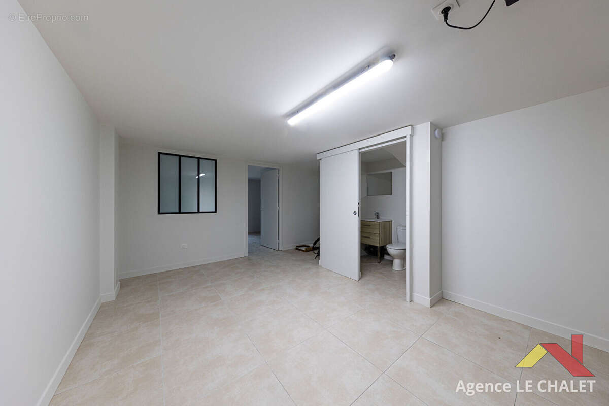 Maison à VILLENEUVE-LE-ROI