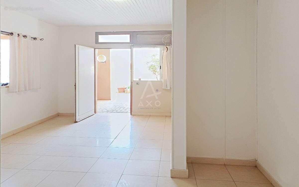 Appartement à MARSEILLE-7E
