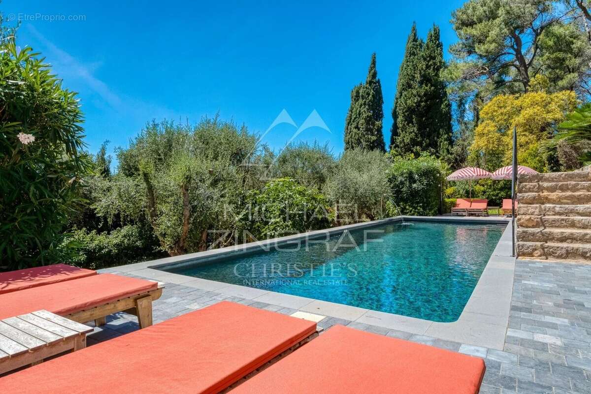 Maison à MOUGINS