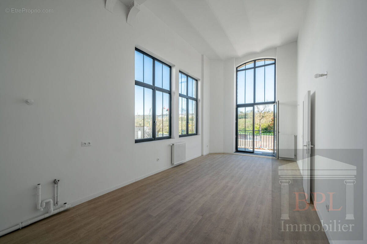 Appartement à CHAMPAGNE-SUR-SEINE