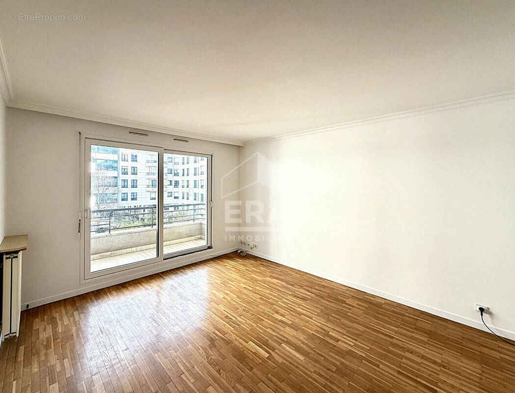 Appartement à LEVALLOIS-PERRET
