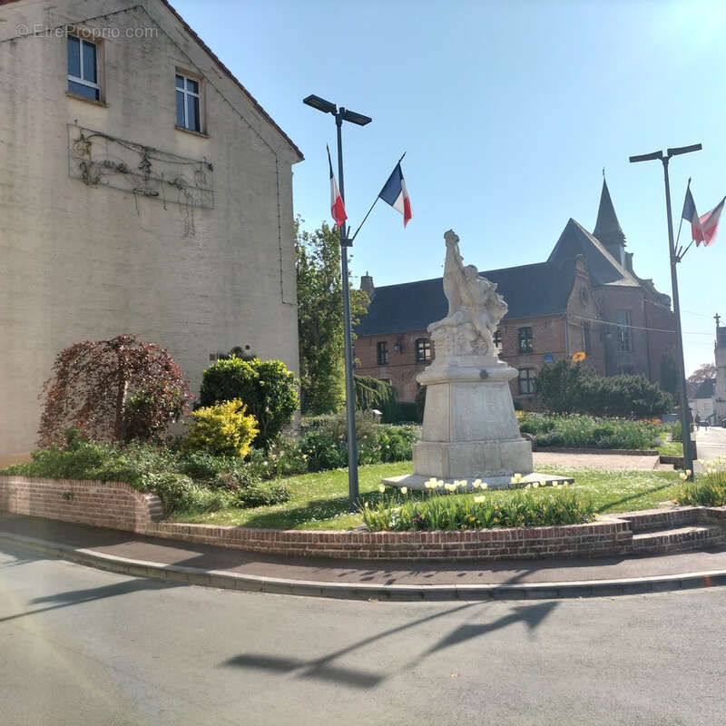 Commerce à CALAIS