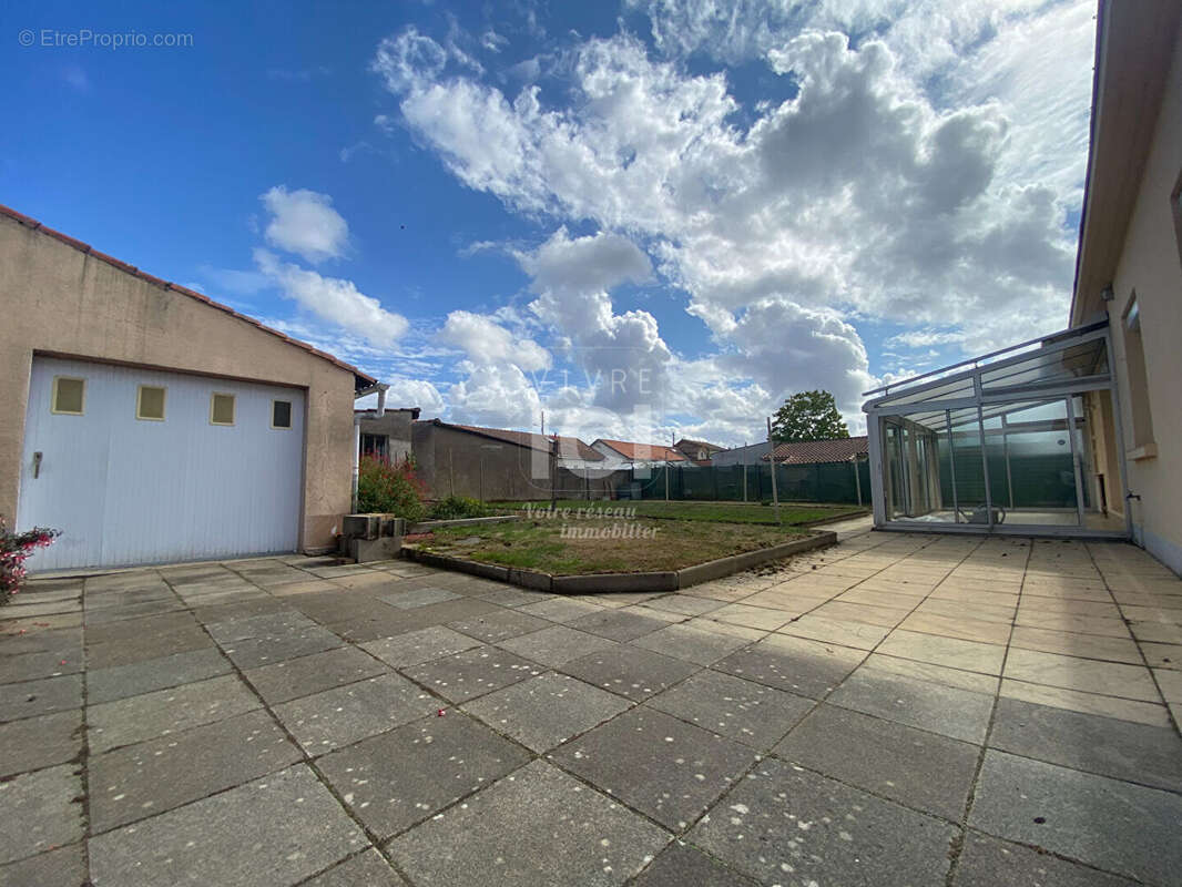 Maison à SAINT-SEBASTIEN-SUR-LOIRE