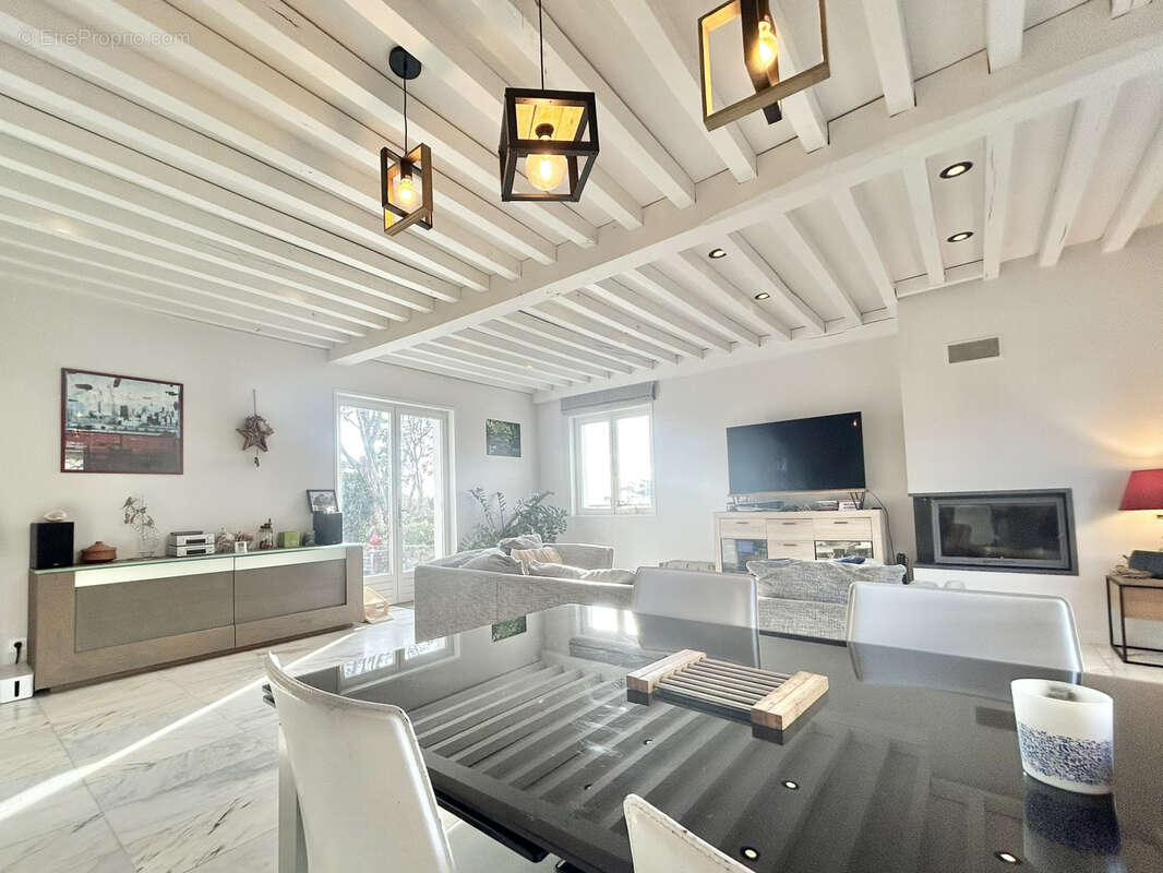 Maison à SAINT-LAURENT-D'AGNY