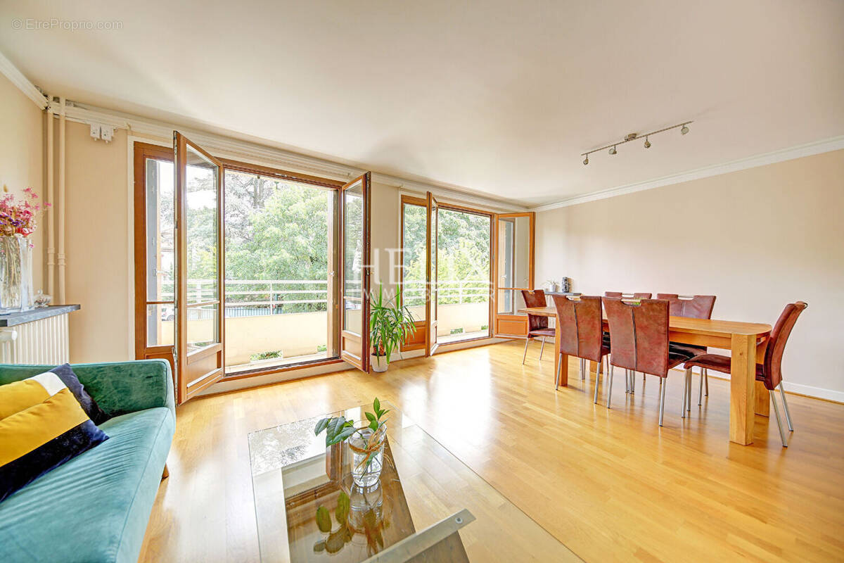 Appartement à LE VESINET