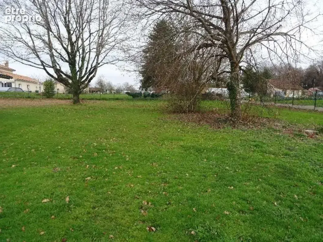 A verneuil sur vienne terrain plat avec cu de 800 m² - photo 3