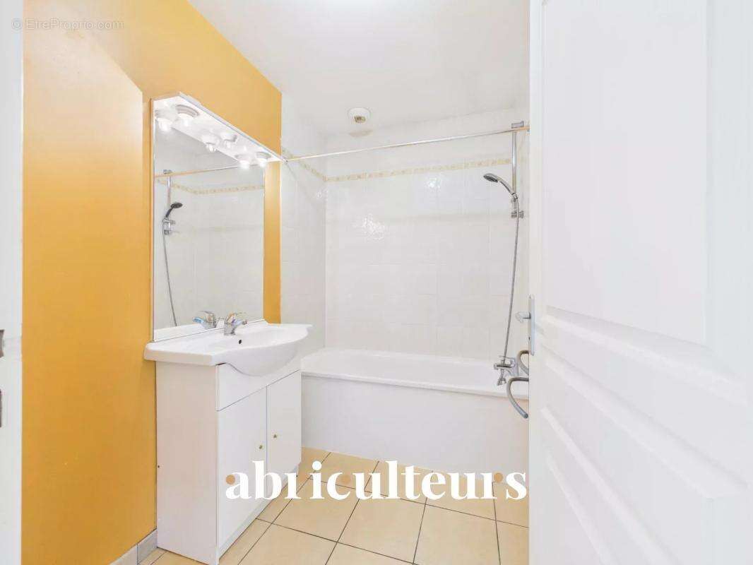 Maison à BOUGUENAIS