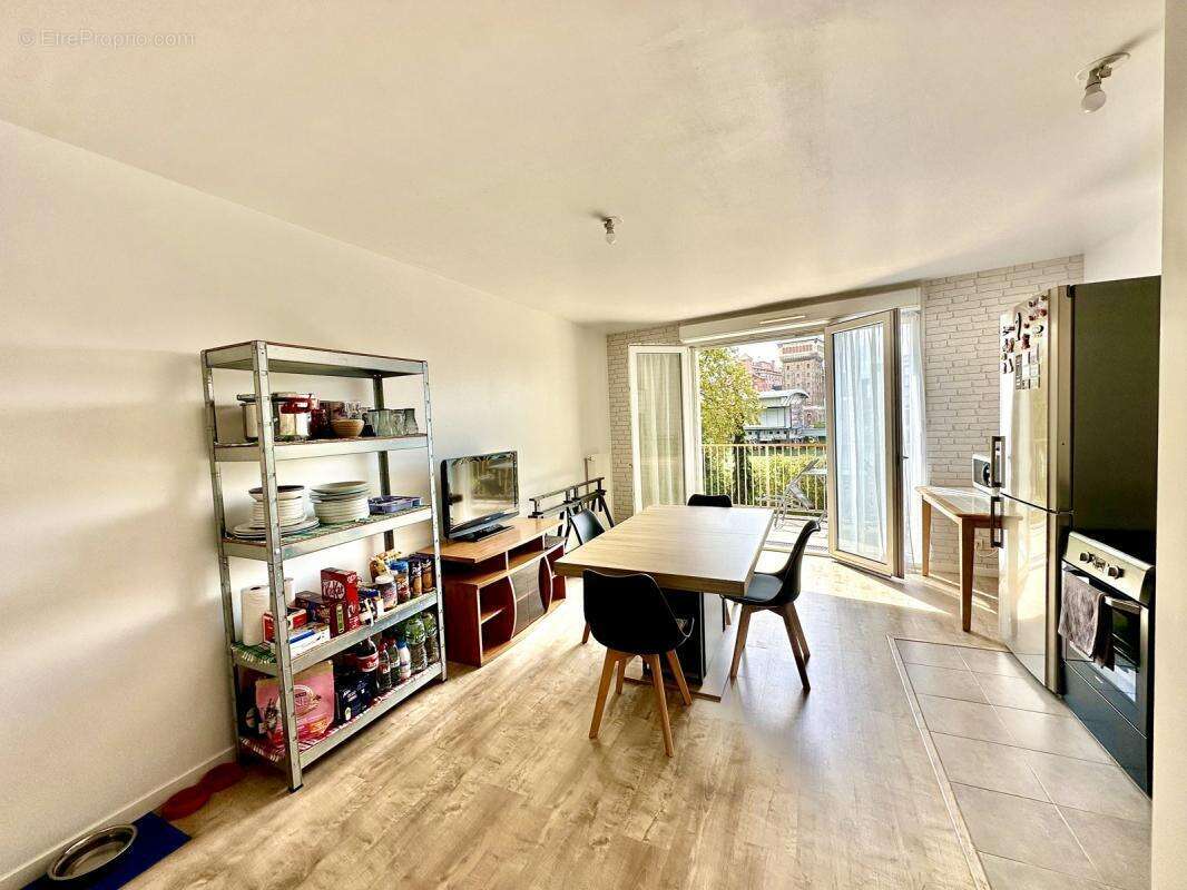 Appartement à CORBEIL-ESSONNES