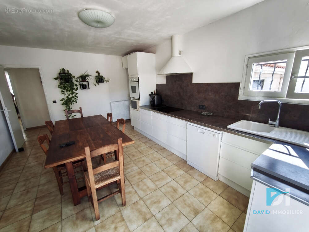 Un véritable cocon familial avec piscine au cœur de Vias - photo 5