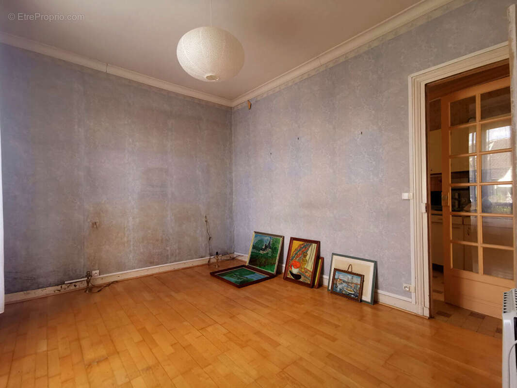 Maison à MONTIGNY-LES-CORMEILLES