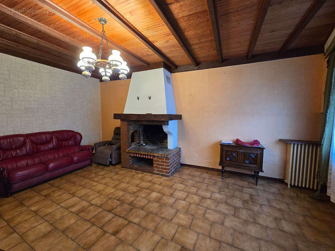 Maison à SAINT-QUENTIN