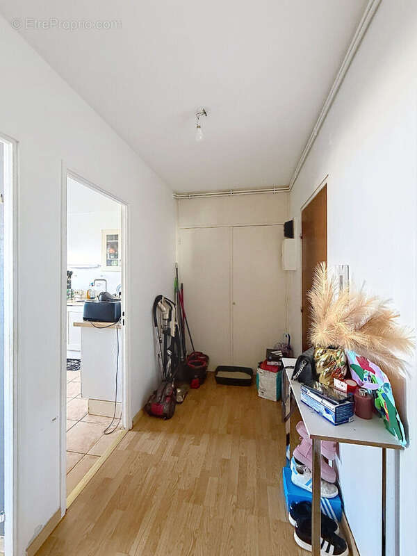 Appartement à VILLENEUVE-LES-AVIGNON