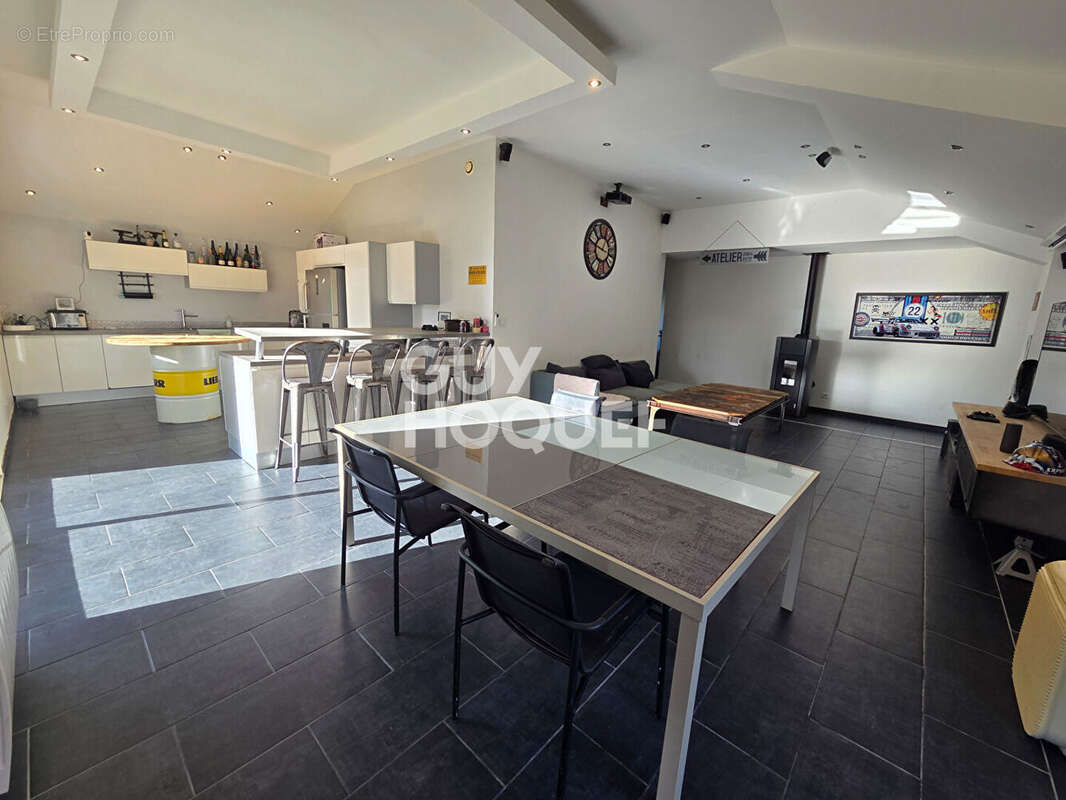 Maison à BOISSEY-LE-CHATEL