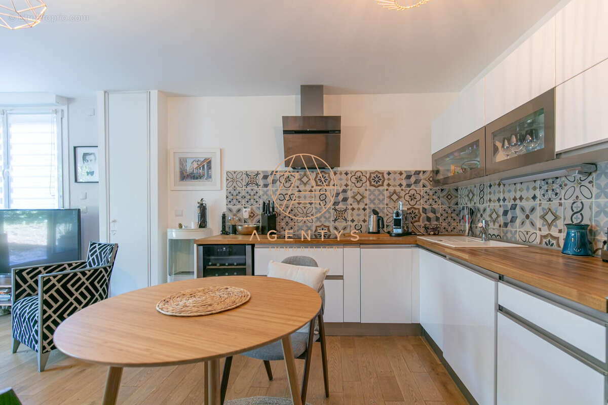 Appartement à SAINT-MAUR-DES-FOSSES