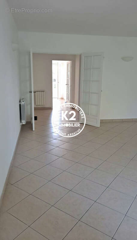 Appartement à MONTELIMAR