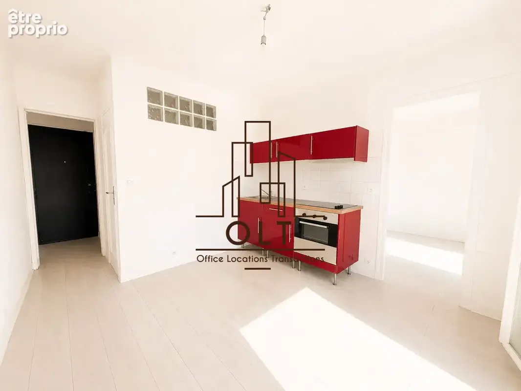 Appartement 2 pièces 28 m² à vendre à Suresnes (92150) - photo 2