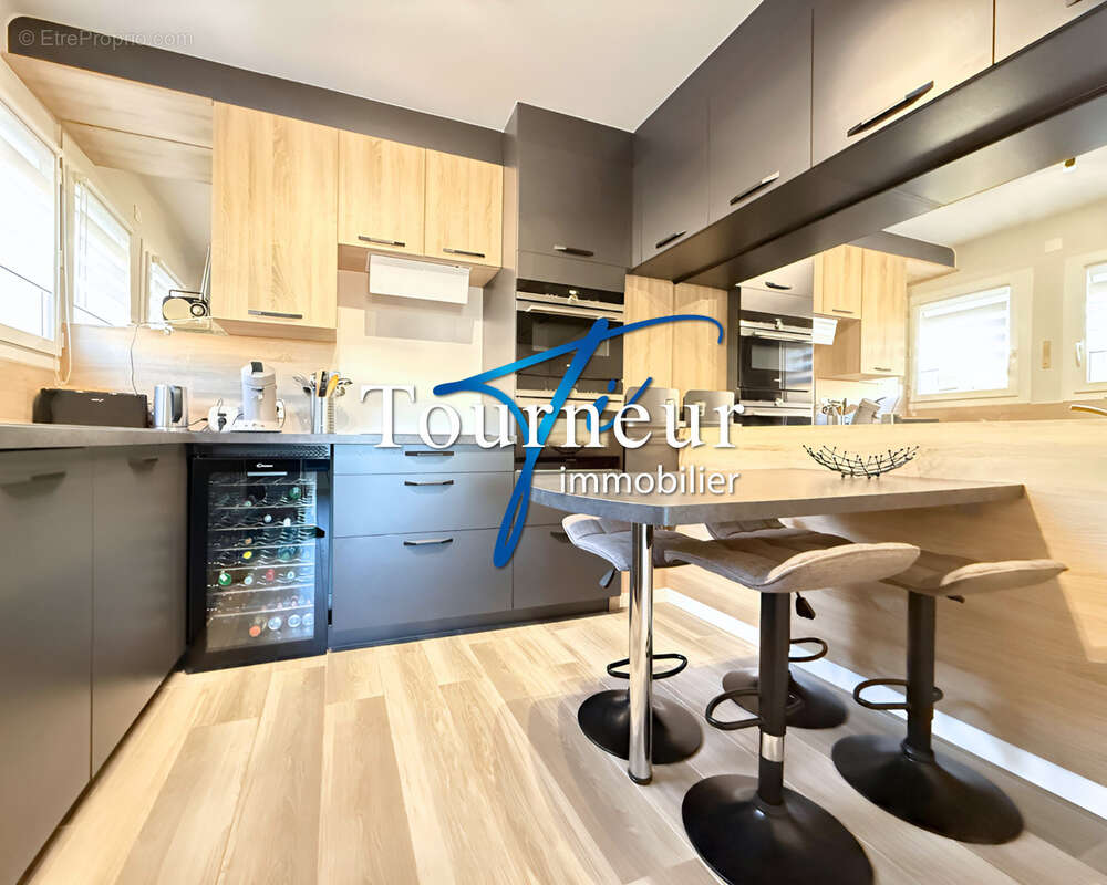 Appartement à SIX-FOURS-LES-PLAGES