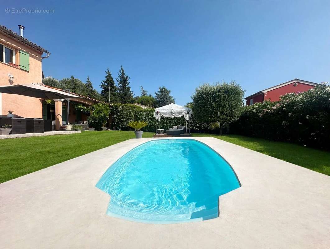 Mat Provençale Levens - 4 chambres - Piscine - photo 12