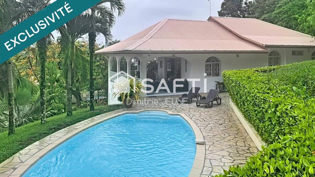 Photo 1 - Maison à REMIRE-MONTJOLY