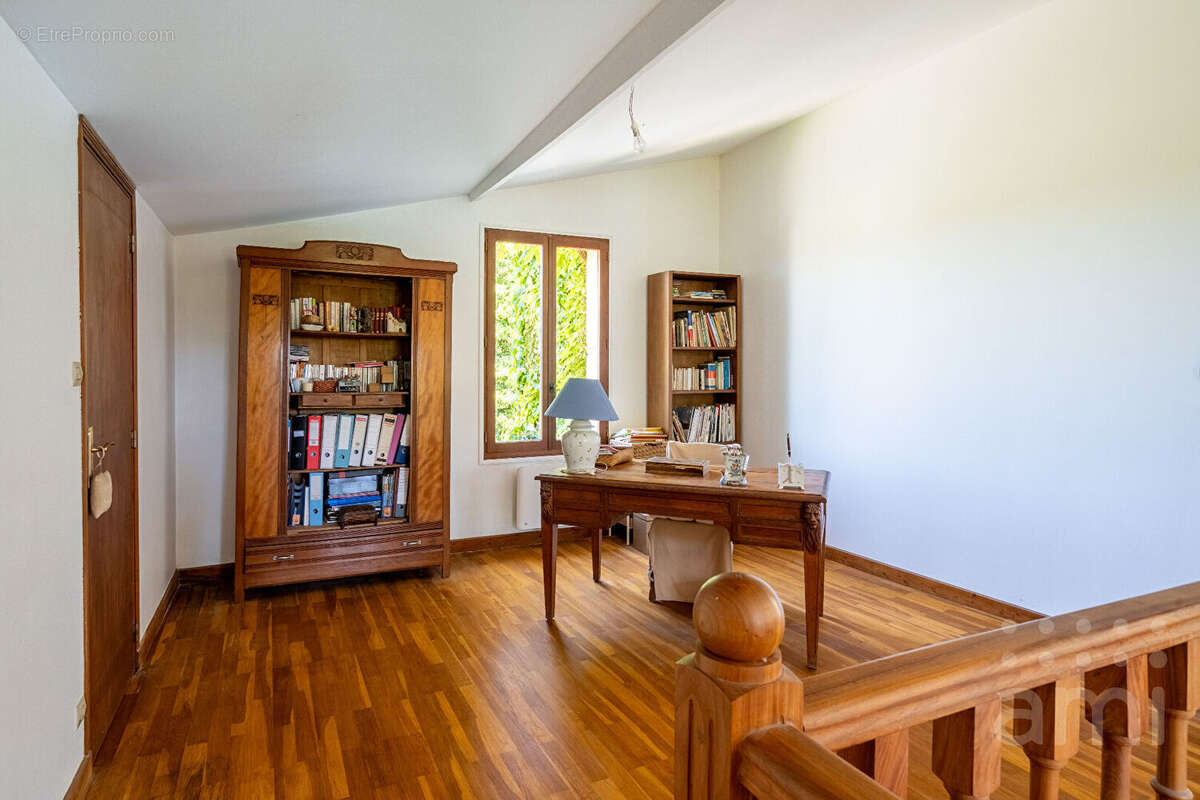 Maison à ARTIGUES-PRES-BORDEAUX