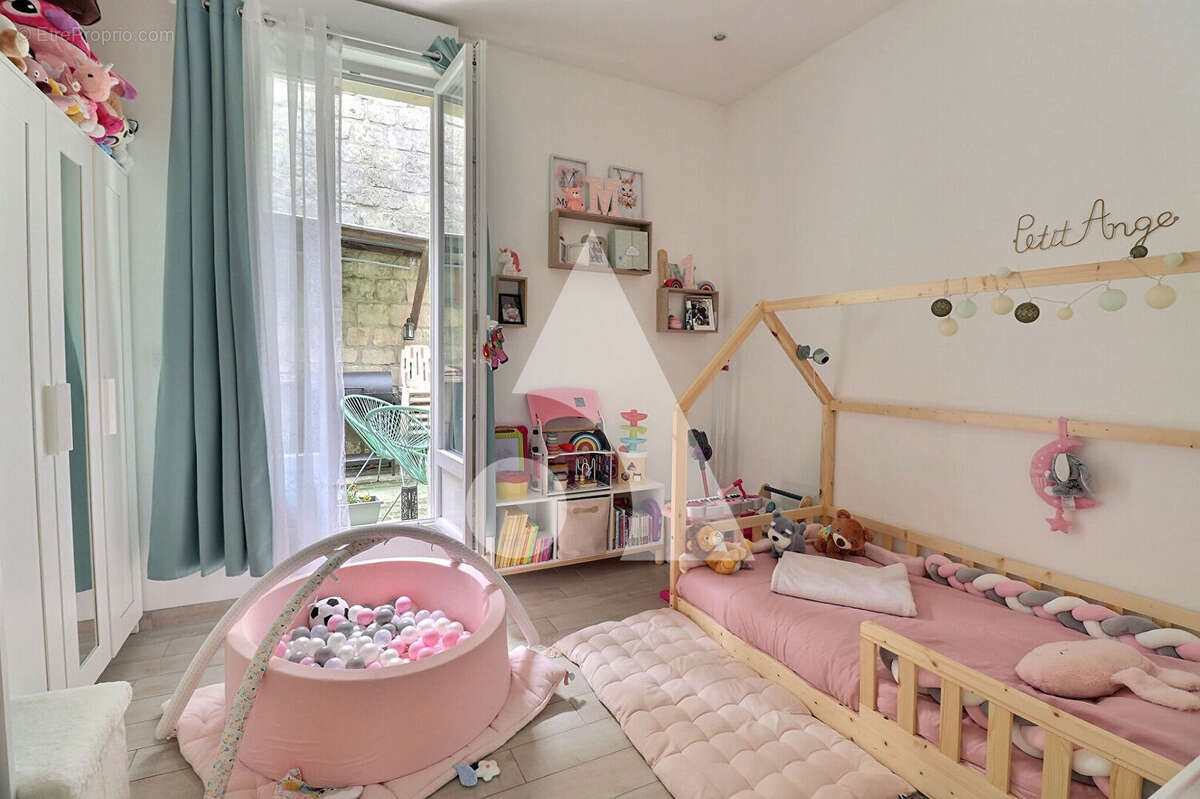 Appartement à MERY-SUR-OISE