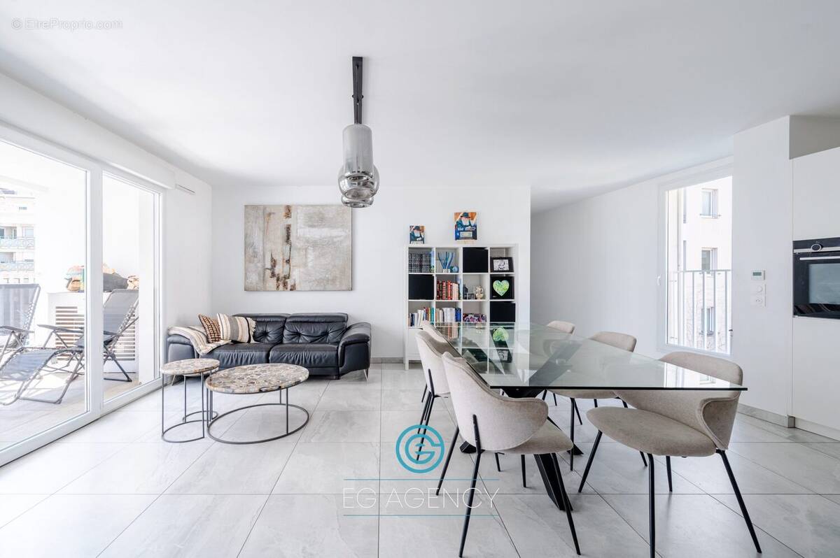 Appartement à MARSEILLE-8E