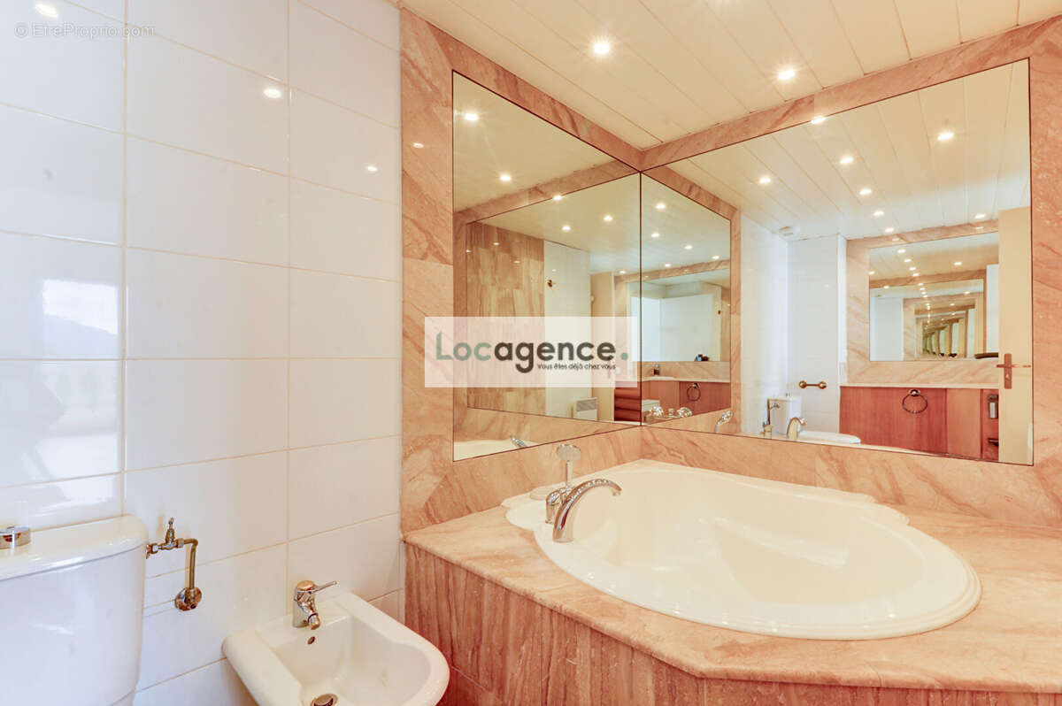 Appartement à THEOULE-SUR-MER