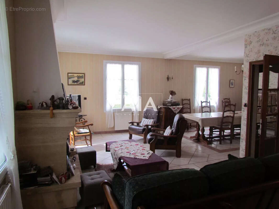 Maison à RUFFEC