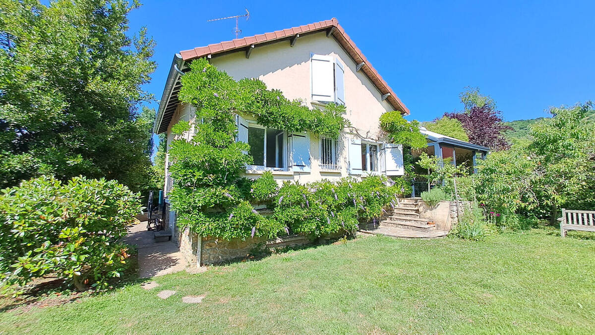 Maison à SAINT-REMY-LES-CHEVREUSE