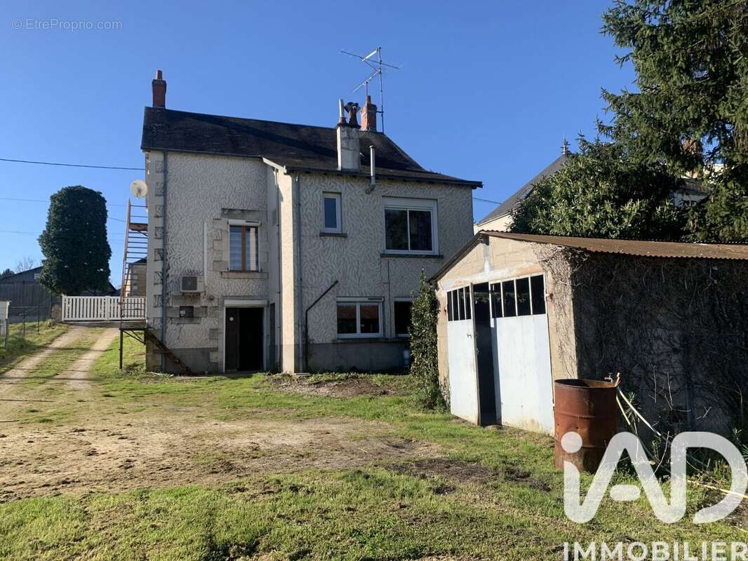 Photo 2 - Maison à BUZANCAIS