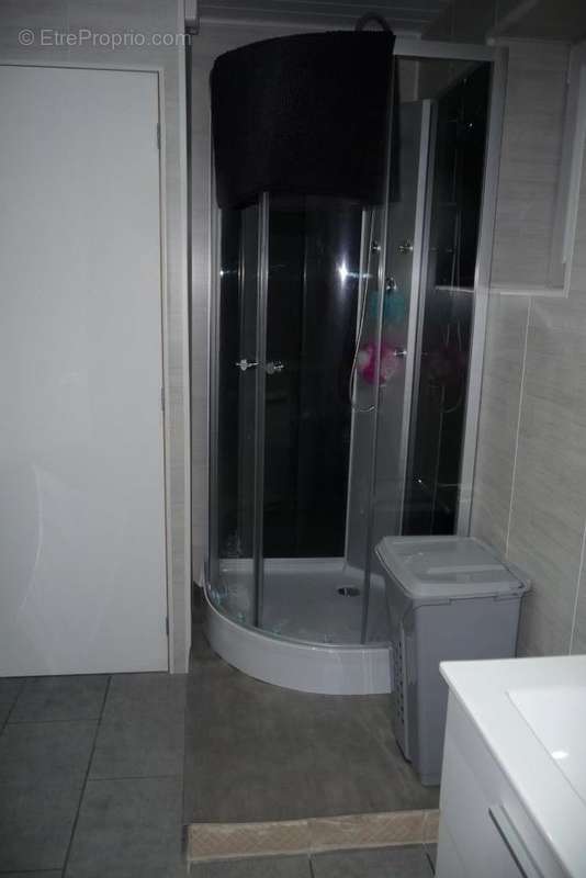 salle d'eau rdc