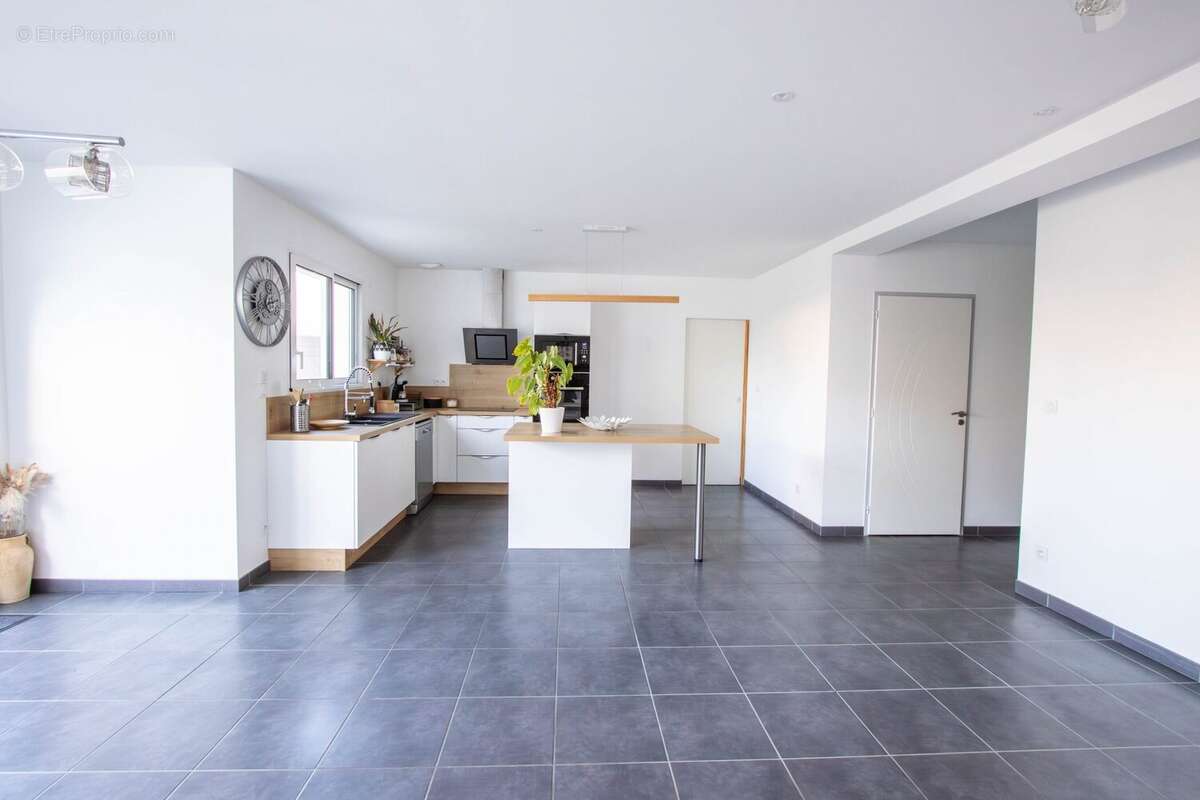 Maison à MURS-ERIGNE