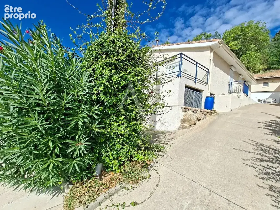 Photo Maison à Saint-Vincent-D'olargues au prix de 295 000€