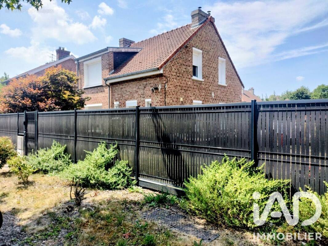 Maison 90 m² à Conde-Sur-L'escaut  - photo 1