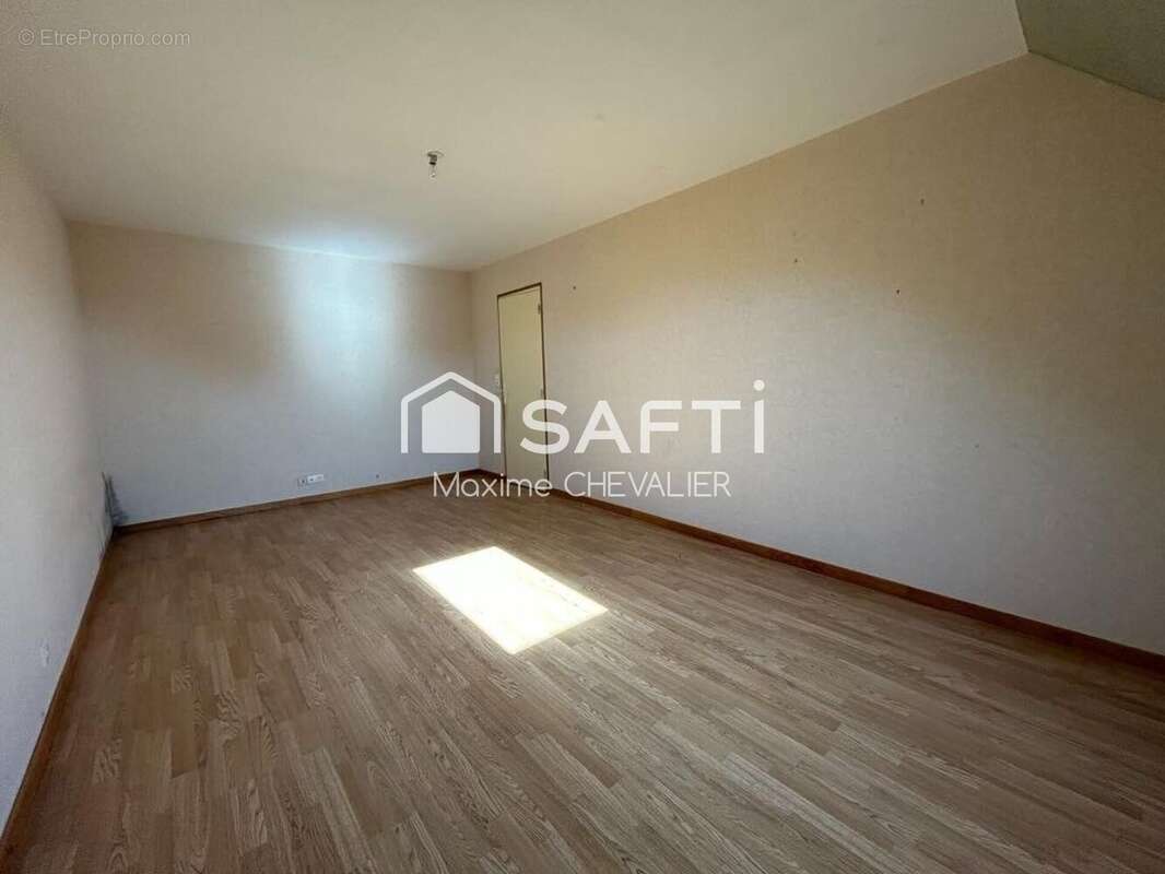 Photo 5 - Maison à MONTGIVRAY