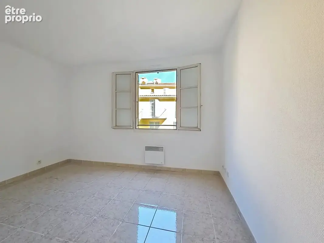 Nice Vieux-Nice / Garibaldi – La Providence – Appartement 2/3 pièces avec terrasse plein sud sur jardin - photo 15