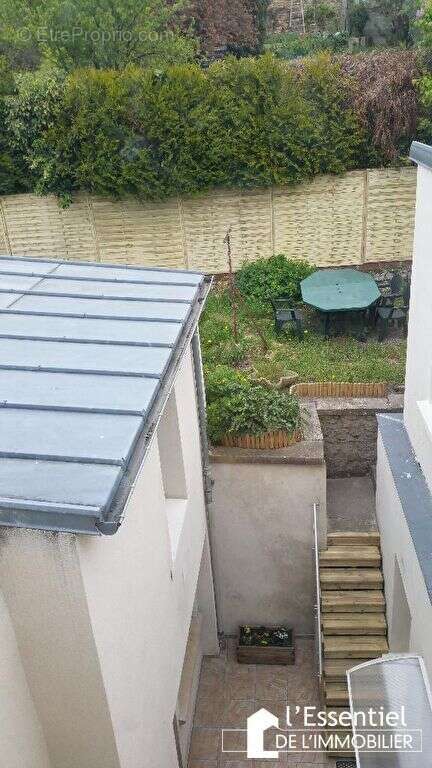 Appartement à VAUX-SUR-SEINE