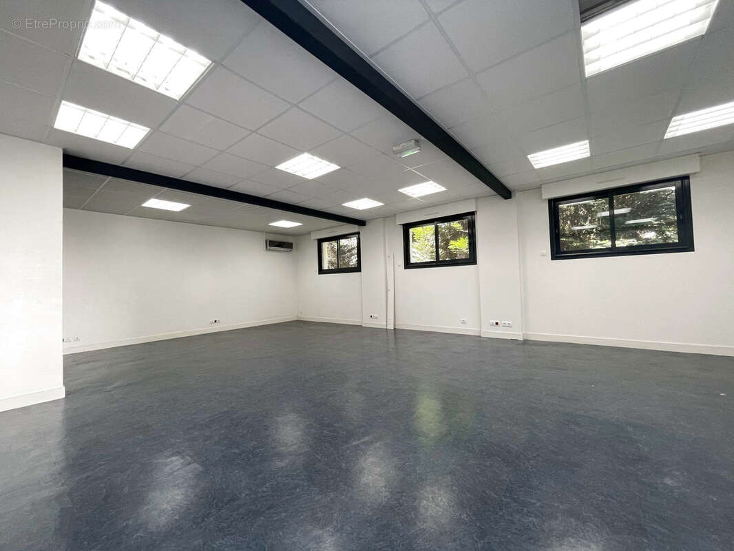 Commerce à SAINT-GREGOIRE