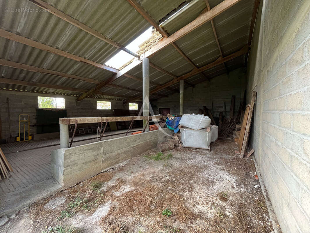 Maison à COMMEQUIERS