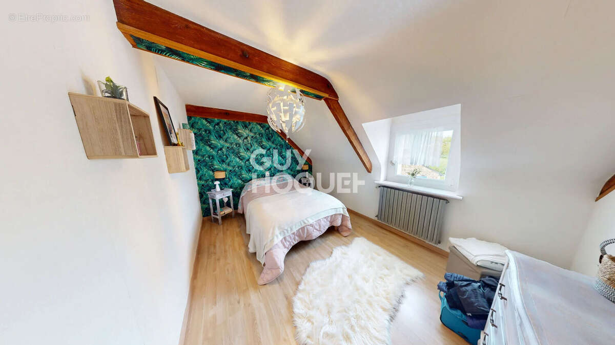 Maison à JUGON-LES-LACS