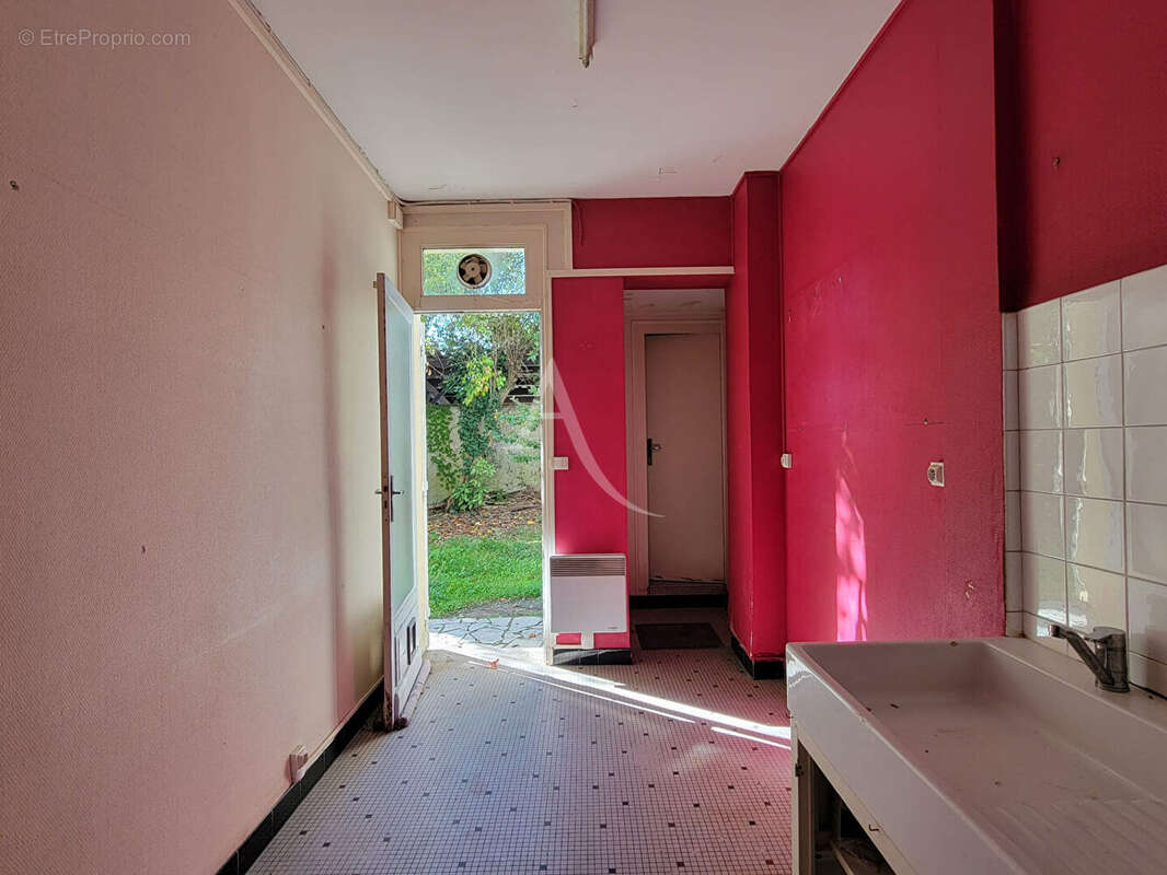 CAUDERAN PARC BORDELAIS - Maison à rénover 5 chambres - photo 7