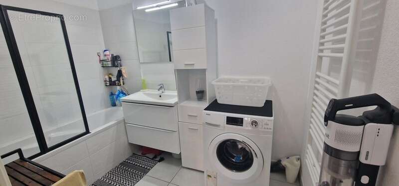 Appartement à PORT-DE-BOUC